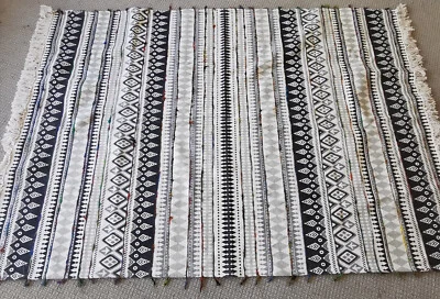 Vintage Handwoven Rug Carpet Traditional Wool Fiber Cotton 84 x 60'' in 7x5 Ft - Image 1 of 4