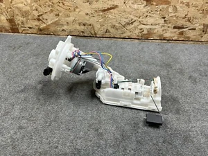 TOYOTA SIENNA XLE 21-24 OEM FUEL GAS TANK PUMP SENDER LEVEL SENSOR 45K - Picture 1 of 10