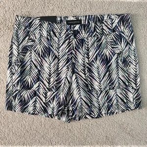Banana Republic Palm Leaf Print Shorts Women's 29 8 Blue Ivory Purple Cotton - Picture 1 of 16