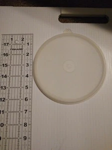 Tupperware lid 227 - Picture 1 of 2
