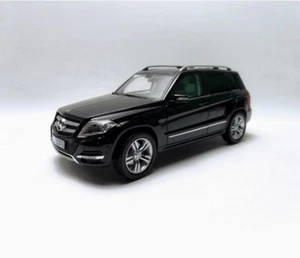 1/18 DEALER EDITION Mercedes-Benz GLK 300 CAR DIE CAST MODEL - Picture 1 of 1