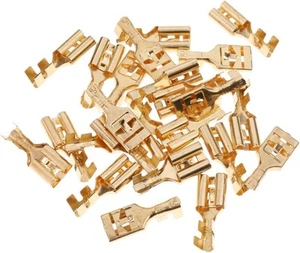 25 Pezzi Morsetto a Crimpare in Ottone Bloccaggio Cavo Femmina Connettore Vanga 9,5mm - Foto 1 di 8