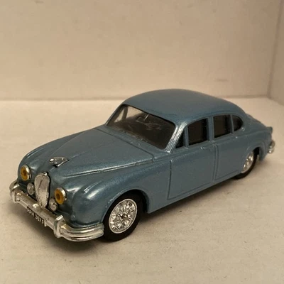 Corgi Jaguar MK2 - 1:43 Scale - Diecast - Metallic Light Blue - Unboxed.  - Image 1 of 4