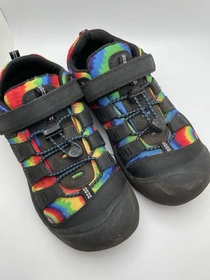 Keen Shoes Kids Youth 3 Newport Tye Die Rainbow Pride Sapato de Caminhada - Imagem 1 de 4