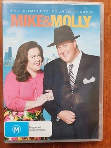 Mike & Molly Season 4 Dvd RARE OOP 3 DVDS DISCS MINT UK COMPATIBLE 414m 22 EPS - Picture 1 of 2