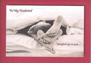 TARJETA DE PAPIRO DE SAN VALENTÍN NIP PRECIO DE VENTA SUGERIDO POR EL FABRICANTE $4,95 TARJETA DE PIES DE MARIDO (N12) - Imagen 1 de 3