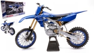 MODELLINO MOTO CROSS STATICO NEW RAY YAMAHA YZ450F MODELLISMO SCALA 1/6 - Imagen 1 de 5