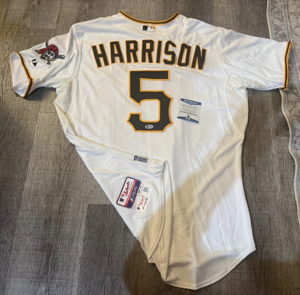 Josh Harrison Game Issued 2015 Pittsburgh Pirates Signed Jersey Auto Beckett COA - Image 1 of 4