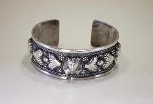 VICTORIAN ANTIQUE HAND WROUGHT EGYPTIAN 800 SILVER BANGLE BRACELET 7 INCH - Picture 1 of 1