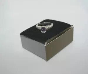Anillo AVON Plata Esterlina Genuina Amatista Camarones Talla 11 - Imagen 1 de 4