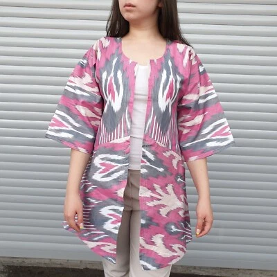 Bata Ikat Orgánica de Uzbekistán - Naturalmente Hermosa y Sostenible Foto 1 de 4