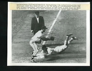 Eddie Mathews & Chuck Tanner 1957 Press Photo Milwaukee Braves Chicago Cubs - Picture 1 of 2