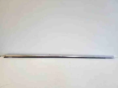 Peugeot 508 Door Window Strip Rear Left 1.6 Diesel 82kw 2014 26236942 - Image 1 of 4