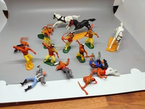 Timpo Wild West Cowboys and Indians Spares Damaged x 16 pieces - Picture 1 of 2