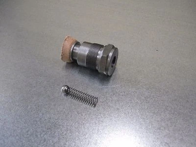 VÁLVULA DE ACEITE INDIAN SCOUT 101 CHIEF PRINCE para bomba de aceite manual 1920-1932 Foto 1 de 4