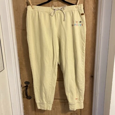 Pantalones deportivos Peace Love World Brand amarillos “I Love Sundays” talla grande Foto 1 de 4