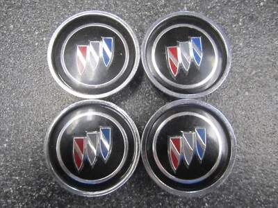 Juego (4) emblemas de cubierta de rueda de alambre Buick Century Skyhawk 1982-1985 2,25" 254842 Foto 1 de 4