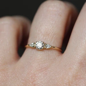 9k Solid Gold Lab Grown Diamond Engagement Ring Round Cut Rings gifts for her - Picture 1 of 5