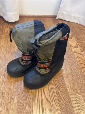 Sorel Botas de Nieve Impermeables Aisladas Juveniles 1 Negro/Verde Invierno Goma Foto 1 de 4