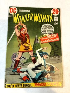 Wonder Woman #202 (DC 1972) Key 1st Fafhrd & Grey Mouser Comic Book - Picture 1 of 24