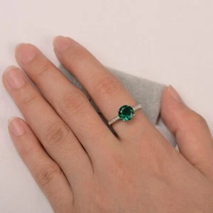 2CT Emerald Ring 925 Sterling Silver Round Cut Lab Created Solitaire Ring - Picture 1 of 4