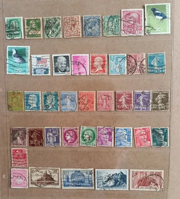 40 Timbres Perforés France Et Divers  - Photo 1/2