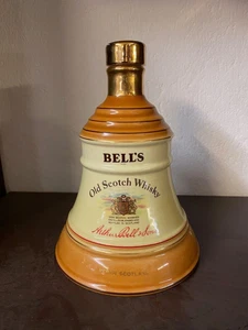 BELL'S GENUINE WADE BELL SHAPED PORCELAIN WHISKEY BOTTLE - Picture 1 of 8