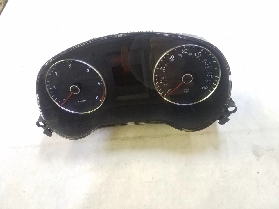 Velocímetro Cluster Sedán MPH - 67 K millas | Se adapta a Volkswagen Jetta 2011-2012 Foto 1 de 4