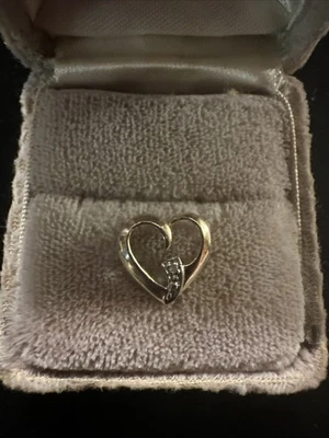 Colgante de oro amarillo de 10 quilates piedra transparente 0,6 gramos joyería fina corazón encanto Foto 1 de 4