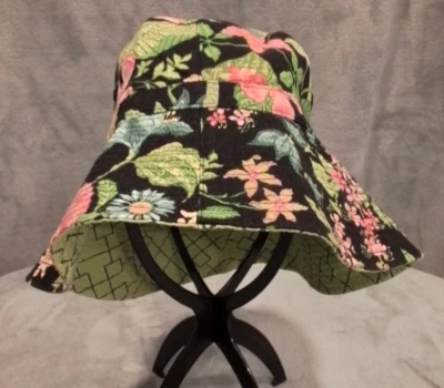 Vera Bradley Botanica Floral Ala Ancha Sol Sombrero Mujer Negro Verde Rosa Viaje Foto 1 de 4