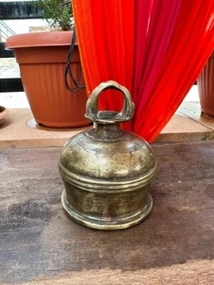 Campana de curación tibetana de meditación de forma rara forjada a mano de bronce antigua 1700 Foto 1 de 4