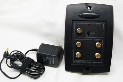 Radio Shack Bi Directional Cable TV Amplifier 15-2506 with adapter, instructions - Image 1 of 4