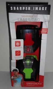 Sharper Image Set Due Giocatori Laser Tag Luci Vibrazione Suono Infrarossi Nuovo - Foto 1 di 1