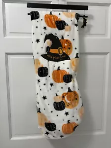 New Fall Halloween Printed Plush Throw Blanket White 50x60 - Picture 1 of 2