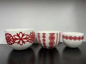 Crate & Barrel Holiday Flower Snowflake Nesting Serving Mixing Bowls EUC - Picture 1 of 13