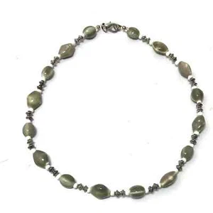 Para mujer Gris Blanco Cuentas Collar Tono Plateado Gargantilla Joyería - Imagen 1 de 4