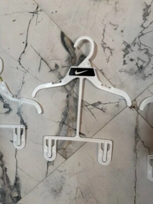 perchas bebé niños ropa grandes almacenes YYY Foto 1 de 3