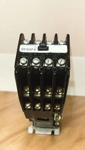 Westinghouse BF84Fx Relè di controllo AC industriale 120/110V 60/50Hz 12 poli 300V AC - Foto 1 di 6
