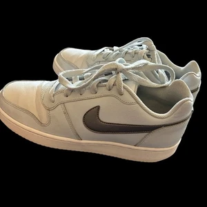 Nike Ebernon Low Women’s Size 8 White Light Blue Retro Basketball Sneakers - Picture 1 of 5