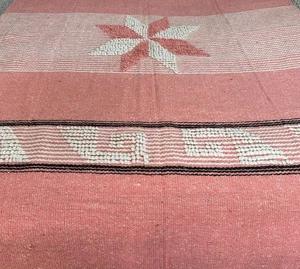 Vintage South American HandWoven Pink Blanket Decorative Fringe Rare Design - Picture 1 of 9