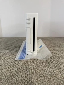 Nintendo Wii RVL-001 Console Only - Tested Works - White Gamecube Compatible - Picture 1 of 8