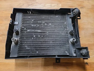 Rolls Royce Dawn, Wraith RR6 2009-2023 enfriador de aceite motor delantero izquierdo  Foto 1 de 4