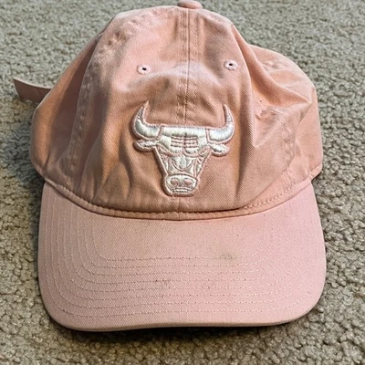 Chicago Bulls Mitchell & Ness Rosa Ajustable Correa Sombrero Mujer Talla Única Foto 1 de 4