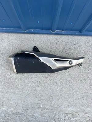 Silenciador de escape con protector de cubierta para Honda Cb500 500f 2024 2025 Foto 1 de 4