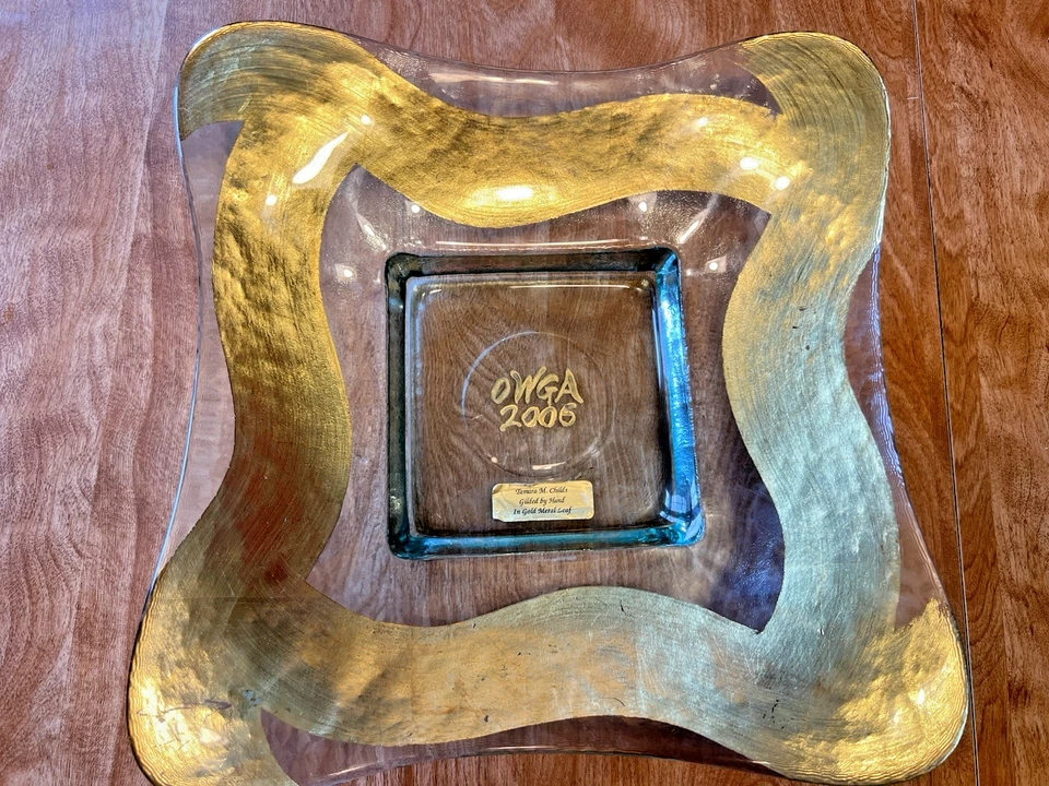 Cuenco de vidrio de hoja de metal dorado OWGA de colección 12"- Asociación de golf para mujeres de Oregón Foto 1 de 4