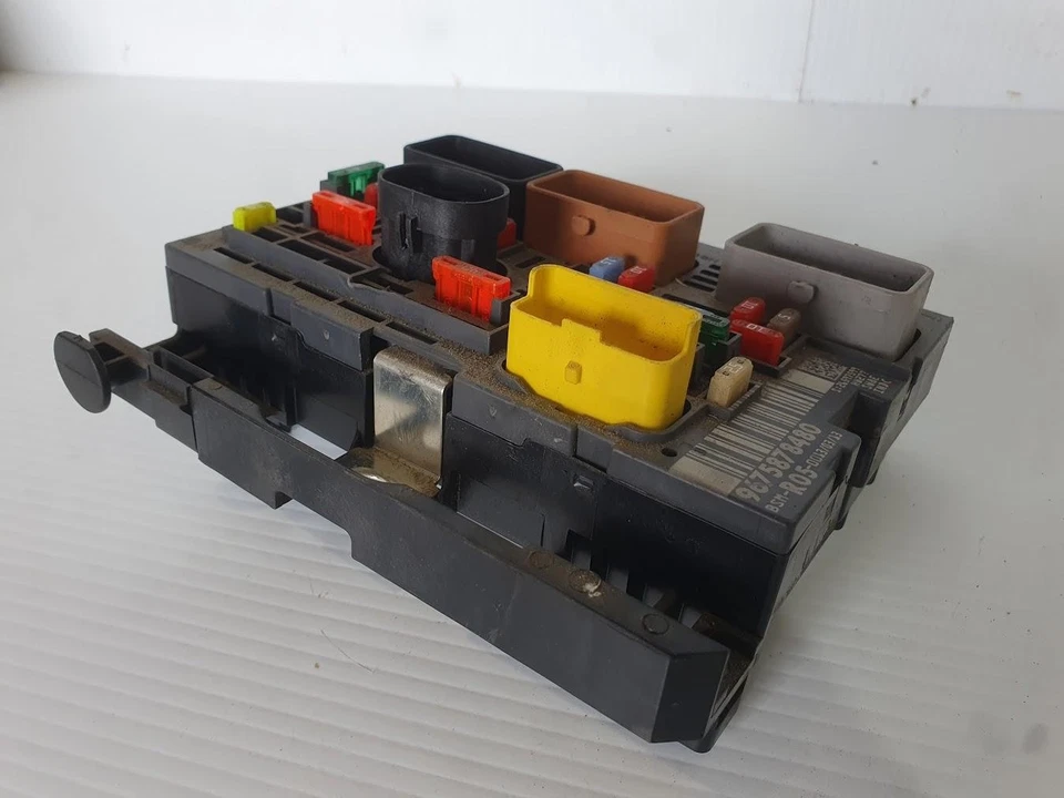 PEUGEOT PARTNER BSM MODULE 9675878480 VAN 09/08-01/15 - Image 1 of 4