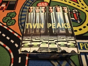 Twin Peaks Season 1 (1993) Special Collectors Edition 6 VHS Tape Set David Lynch - Picture 1 of 5