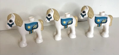 Lot of 3 Lego Duplo Figure Figures White Horses Tan Manes 222J1 Great Pre-owned - Image 1 of 4