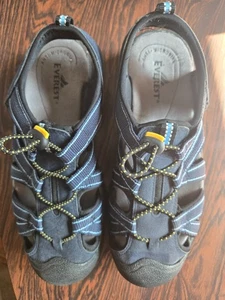 Everest Hiking Sandals Size 8 Blue Closed Toe - Picture 1 of 15