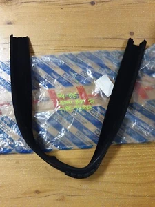 Fiat Tipo-Tempra, guarnizione vetro posteriore sx. - Bild 1 von 4